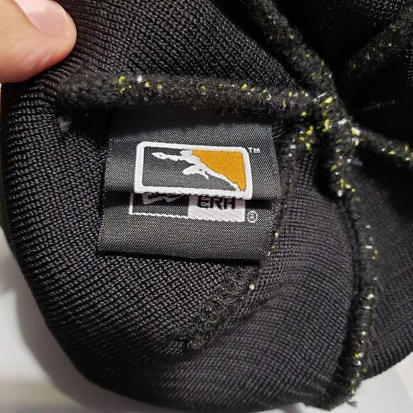 Boston Uprising OverWatch League New Era Cuffed Knit Hat OWL Black /Yellow NWT - Picture 7 of 8